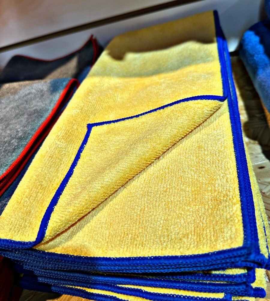 MICRO 35X75 AMARILLO BORDE AZUL