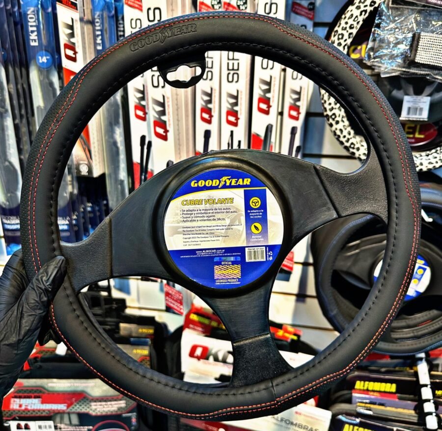 CUBRE VOLANTE GOODYEAR C/COSTURA ROJA