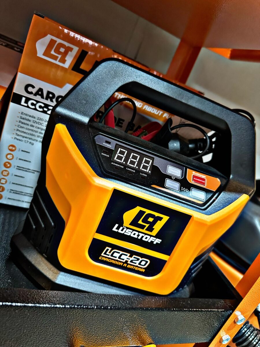 LUSQTOFF CARGADOR BATERIA 20A 12V 250V 50HZ