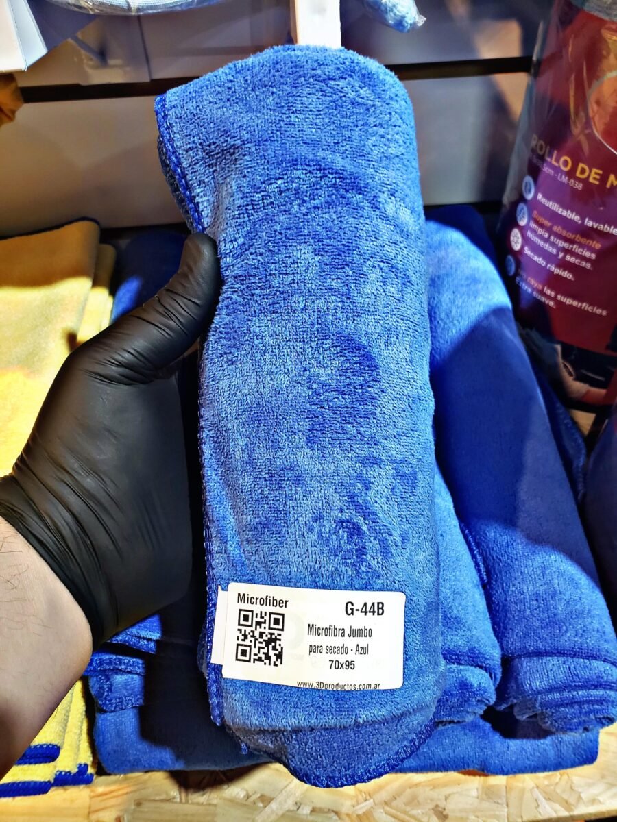 EDGELESS COBRA MICROFIBRA TOWEL 3D