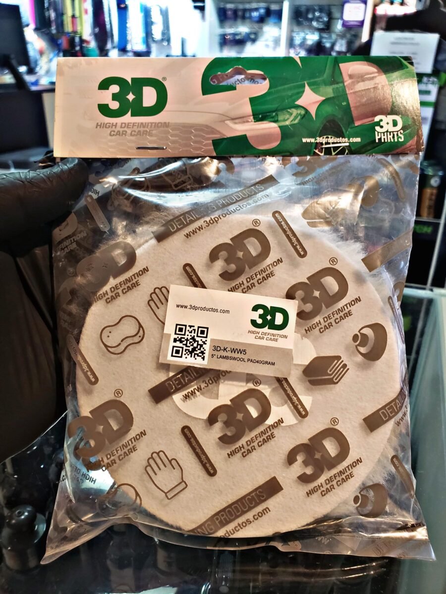 CORDERO BLANCO CON INTERFACE 3d