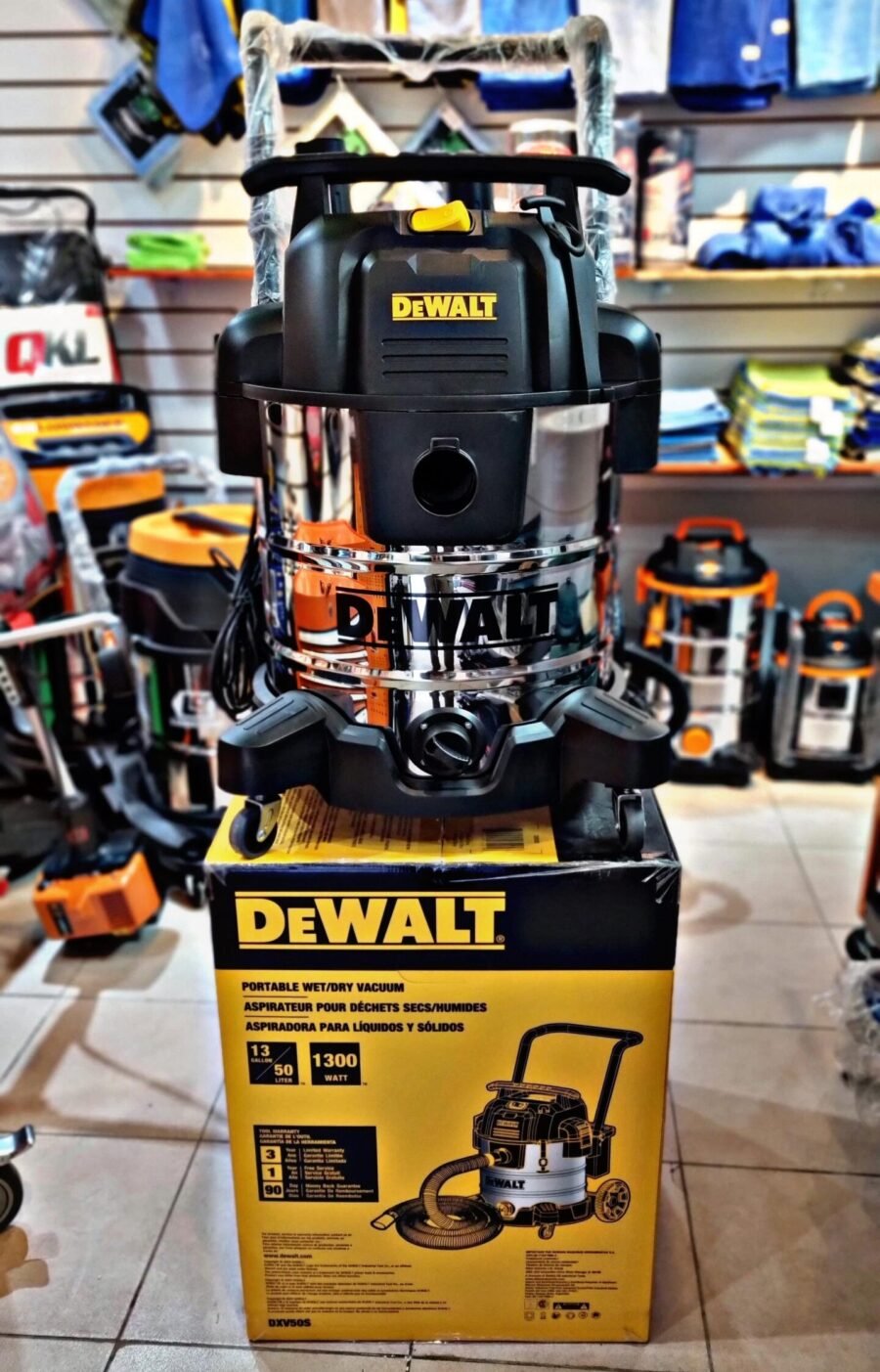 DEWALT Aspiradora seco/humedo 50 Lts IC04158874D