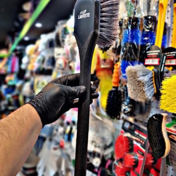 CEPILLO PARA LLANTA-NEUMATICO- PASA RUEDA LARGO LAFFITTE