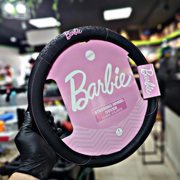 BARBIE CUBRE VOLANTE NEGRO CON LOGO Y COSTURA ROSA, 38CM