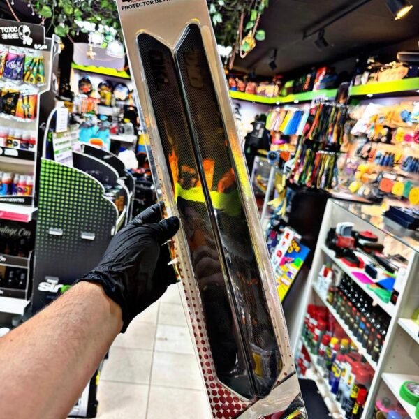 PROTECTOR DE PARAGOLPE QKL 4 UN NEGRO