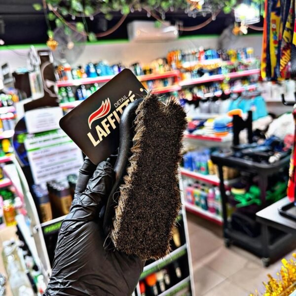 CEPILLO CUEROS MANGO PLASTICO LAFFITTE