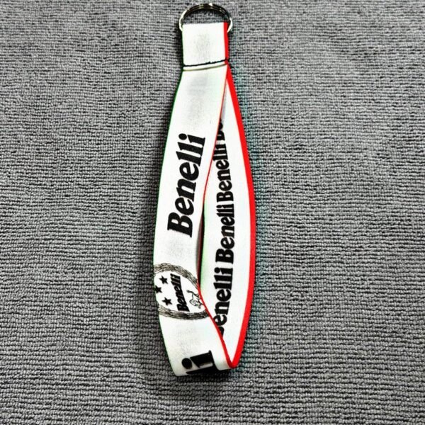 LLAVERO CORTO BENELLI