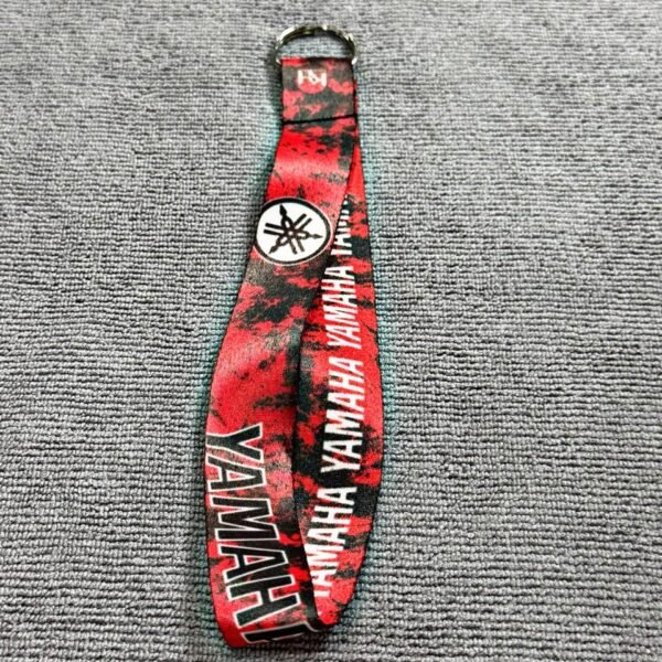 LLAVERO CORTO YAMAHA ROJO