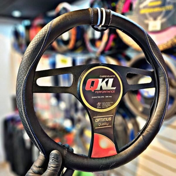 CUBRE VOLANTE QKL NEGRO TIRA BLANCO/AZUL