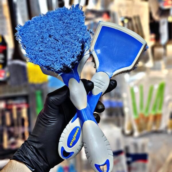 CEPILLO MANGO CORTO GOOD YEAR